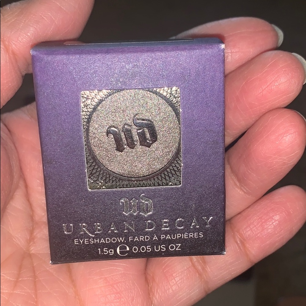 Urban decay Eyeshadow “Mushroom”